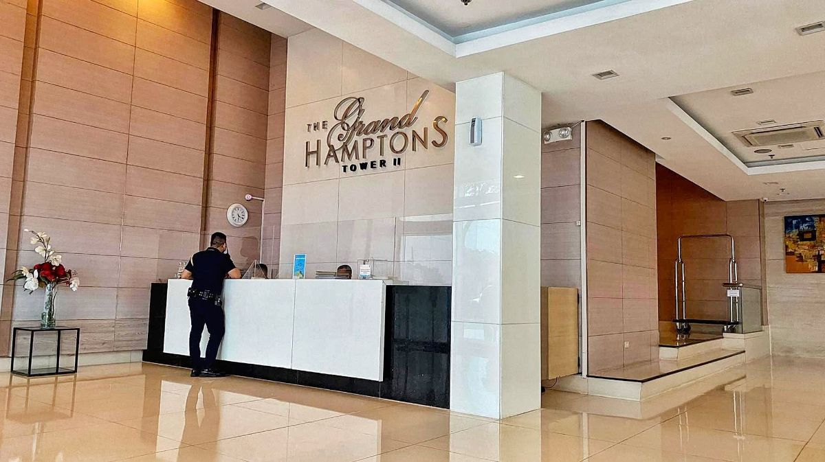 Grand Hampstons  - View 4